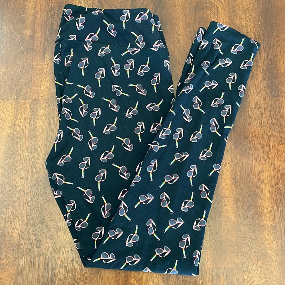 LulaRoe TC Retro Sunglasses Leggings!😎🦄